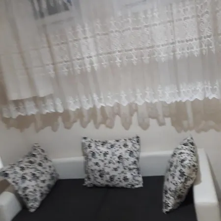 Loca Gazdaságos szálloda *